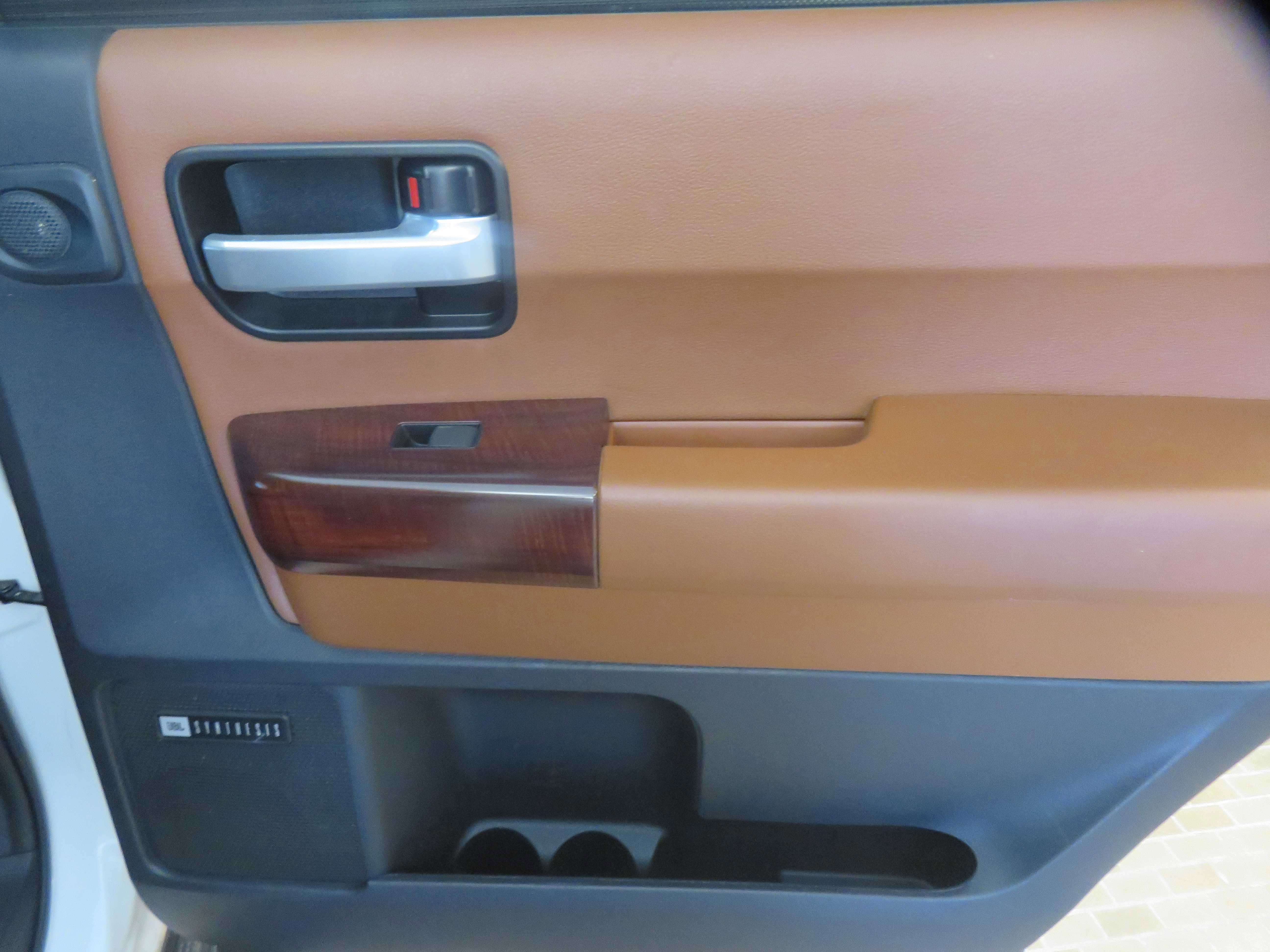 Used 2016 Toyota Sequoia Platinum AWD/4WD image 25