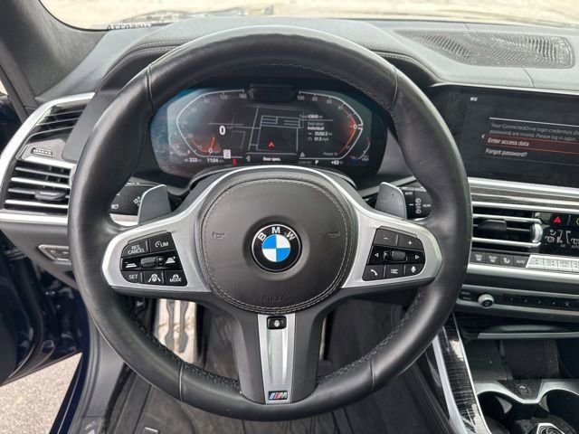 Used 2022 BMW X7 xDrive40i w/ M Sport Package AWD/4WD image 22