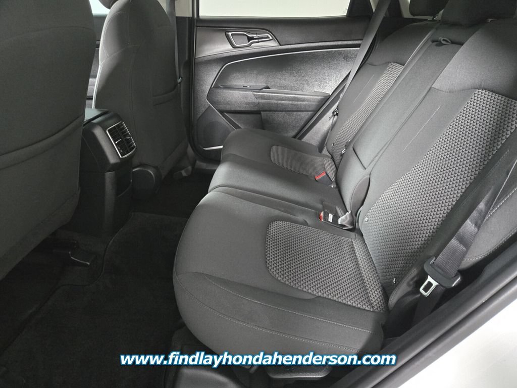 Used 2023 Kia Sportage LX FWD image 15