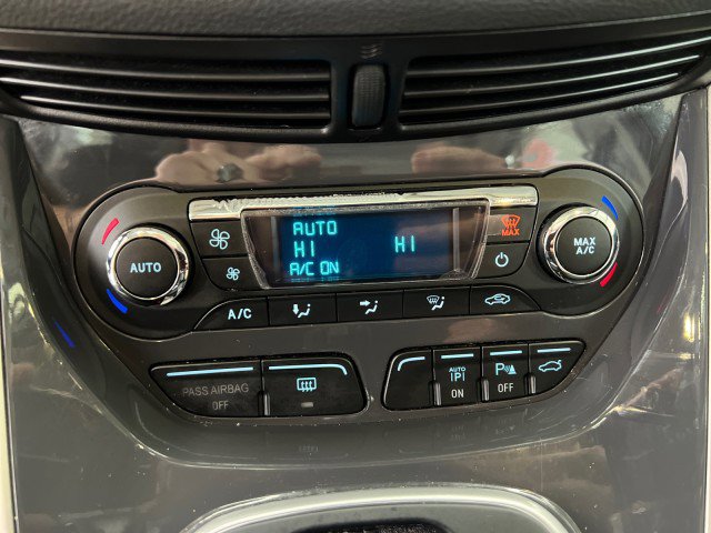 Used 2013 Ford C-MAX SEL image 25