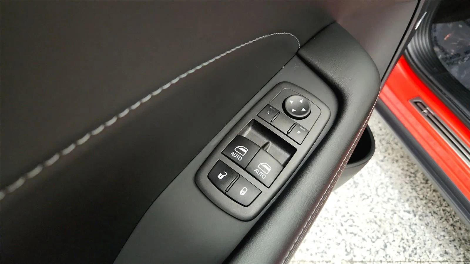 Used 2023 Dodge Challenger R/T w/ Plus Package image 32