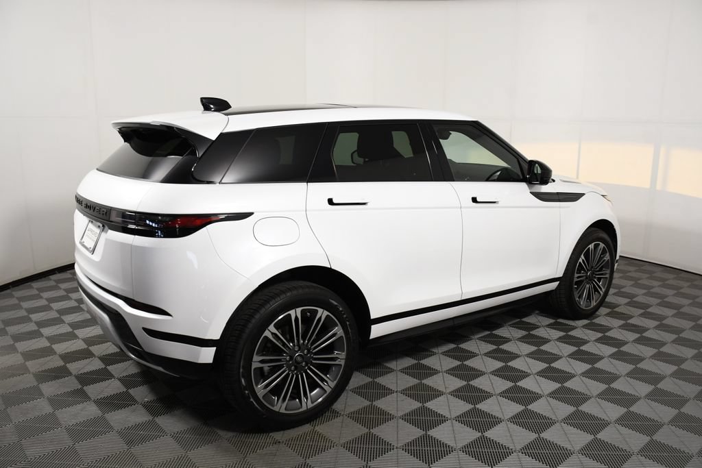 Certified 2026 Land Rover Range Rover Evoque Dynamic SE AWD/4WD image 7