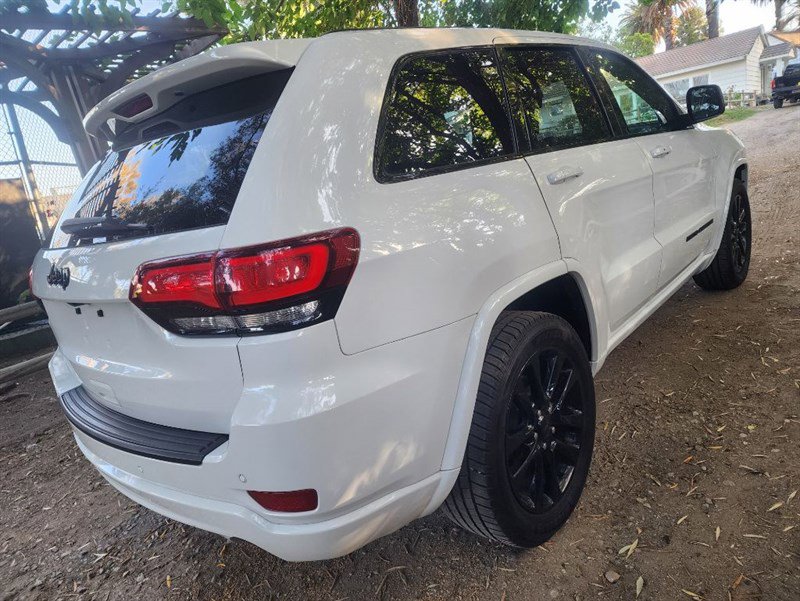 Used 2019 Jeep Grand Cherokee Altitude image 6