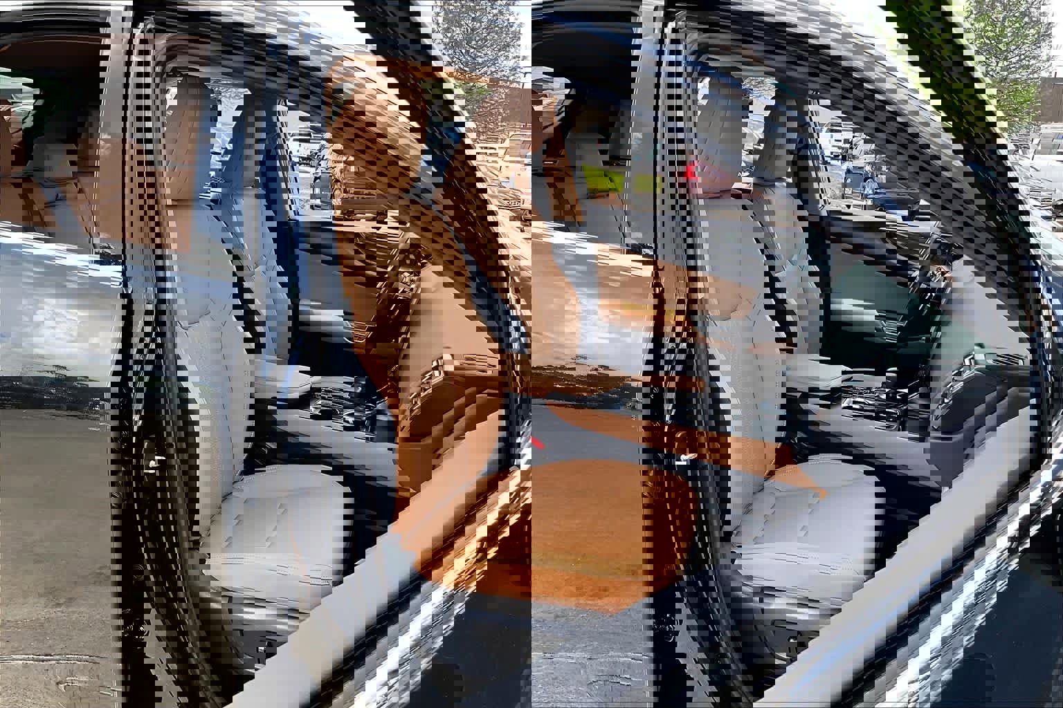 Used 2024 Lexus NX 250 FWD w/ Towing Package (2000 Lbs) image 8