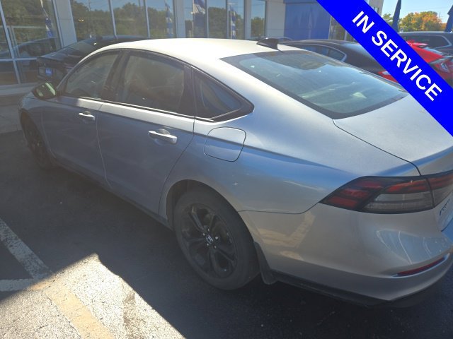Used 2025 Honda Accord SE image 5