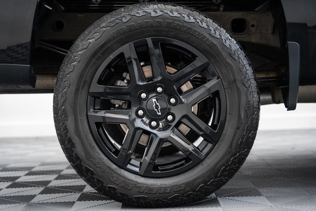 Used 2023 Chevrolet Silverado 1500 Custom Trail Boss w/ Midnight Edition AWD/4WD image 21