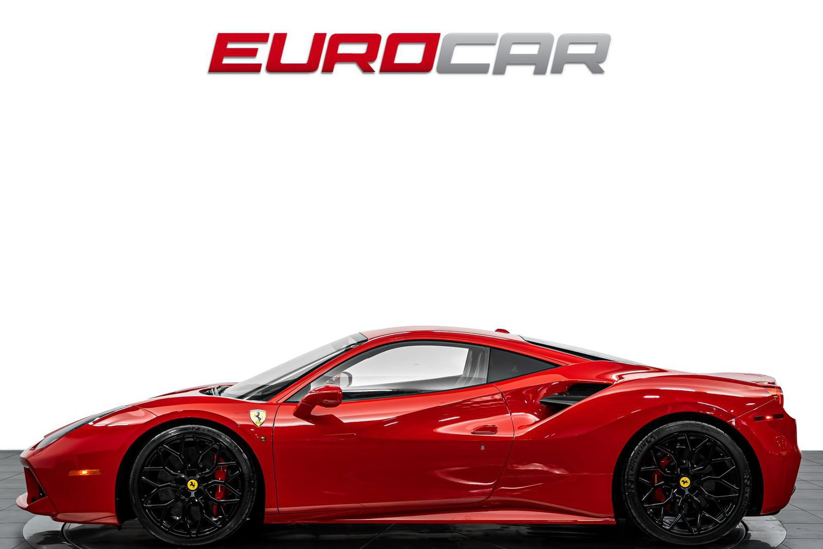 Used 2017 Ferrari 488 GTB RWD image 2