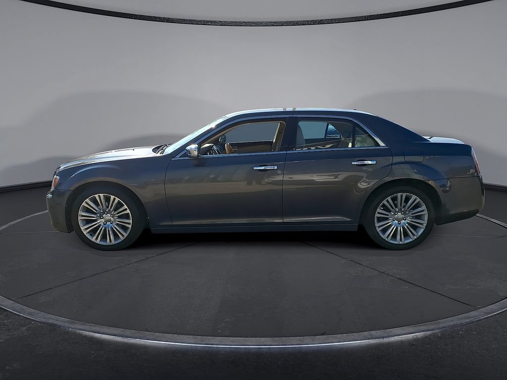 Used 2013 Chrysler 300 C w/ Light Group RWD image 5