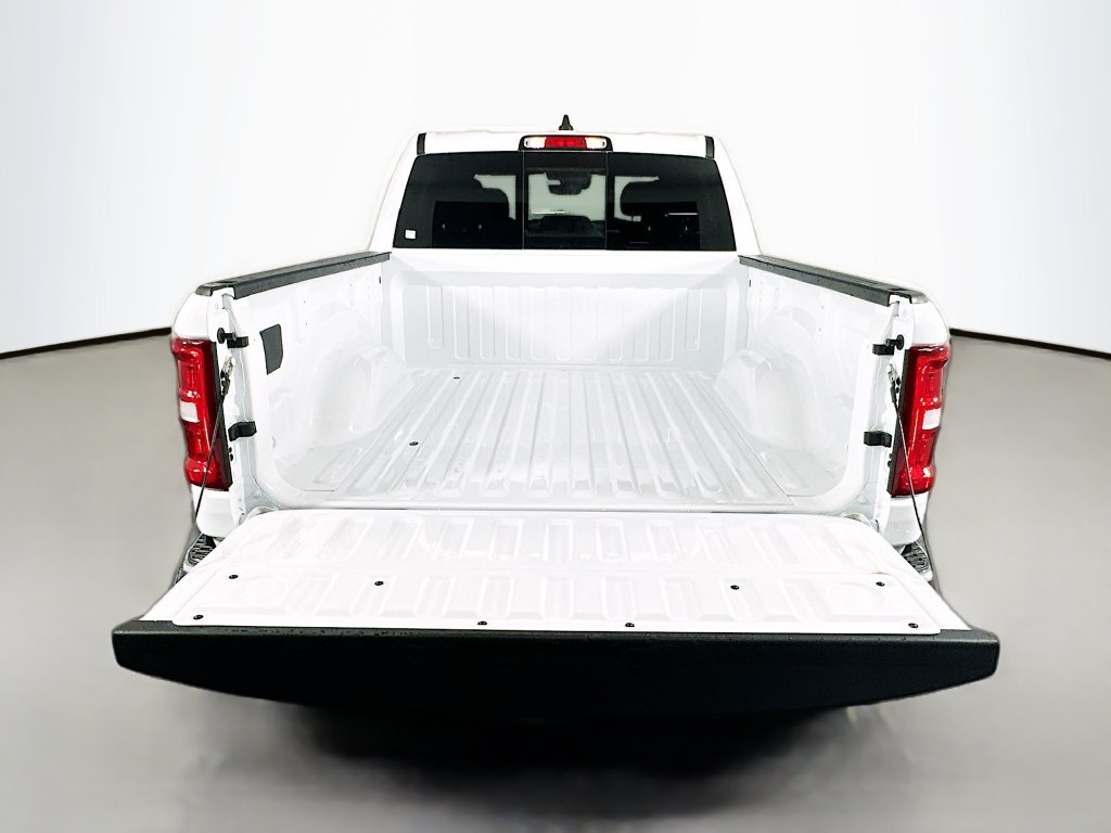 New 2026 RAM 1500 Big Horn AWD/4WD image 16