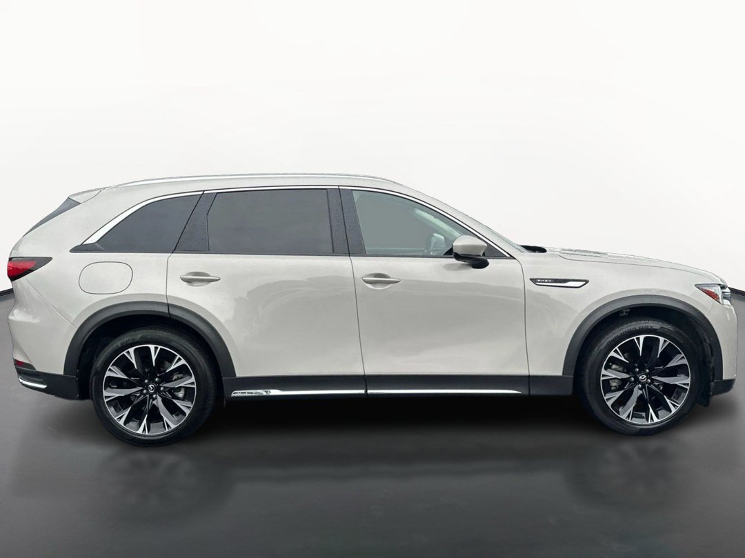 Certified 2024 MAZDA CX-90 Plug-In Hybrid w/ Premium Pkg AWD/4WD image 2