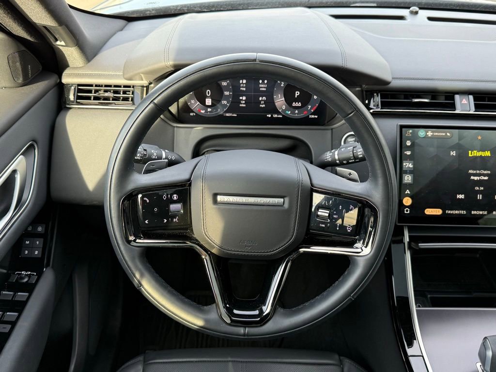 Certified 2026 Land Rover Range Rover Velar Dynamic SE AWD/4WD image 19