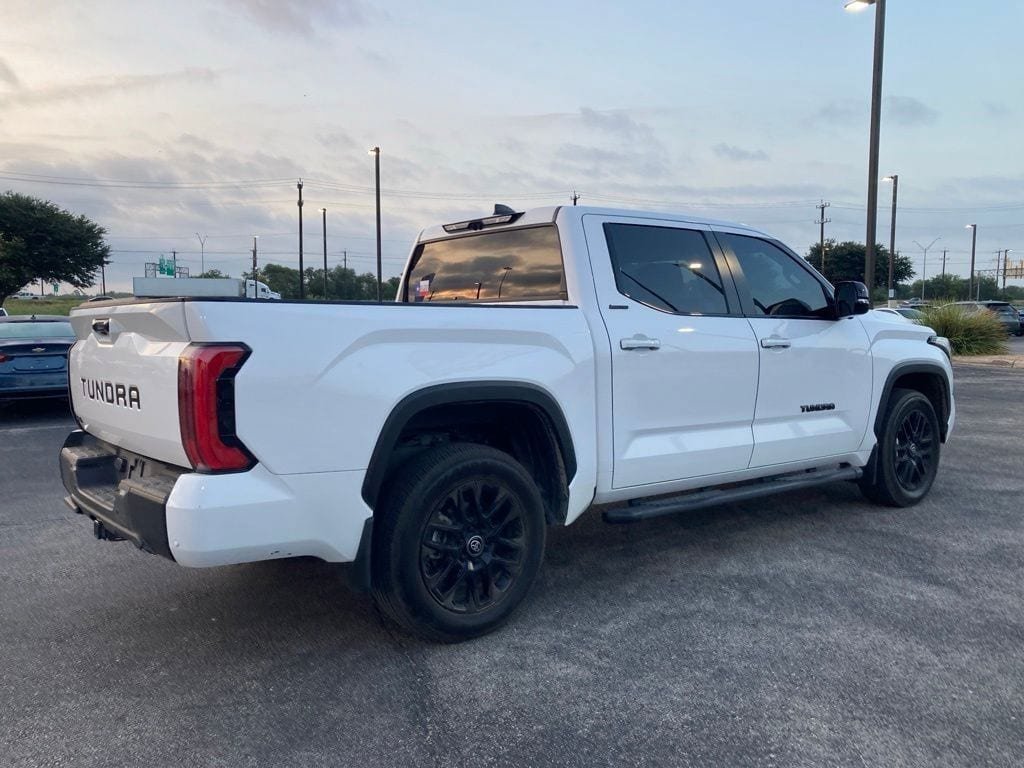 Used 2025 Toyota Tundra Limited AWD/4WD image 4