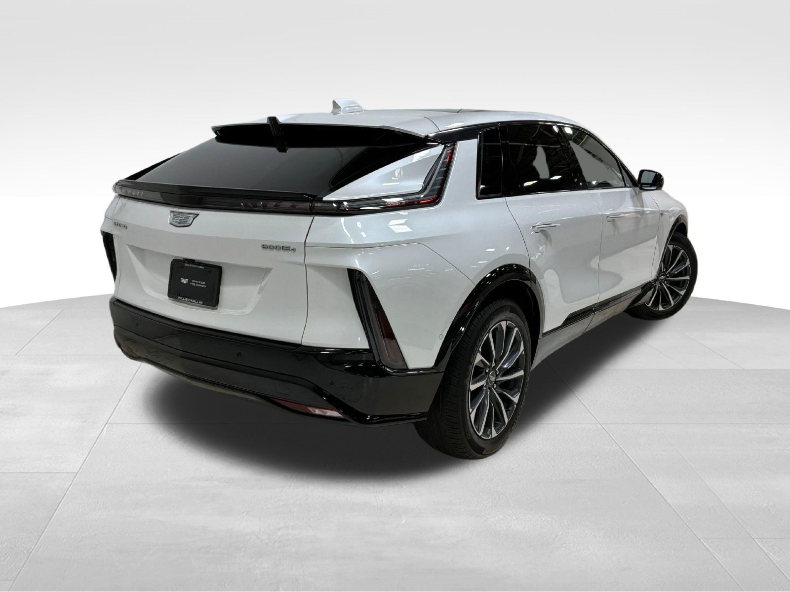 Used 2024 Cadillac Lyriq Sport AWD/4WD image 5