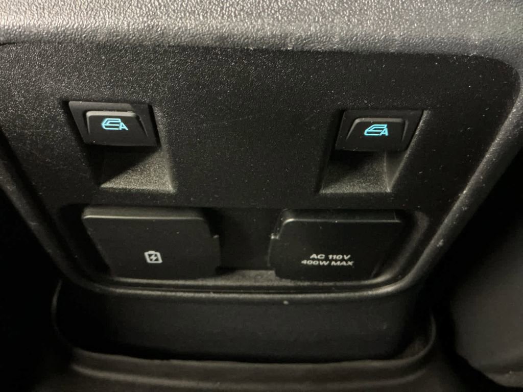 Used 2023 Ford Bronco Outer Banks image 11