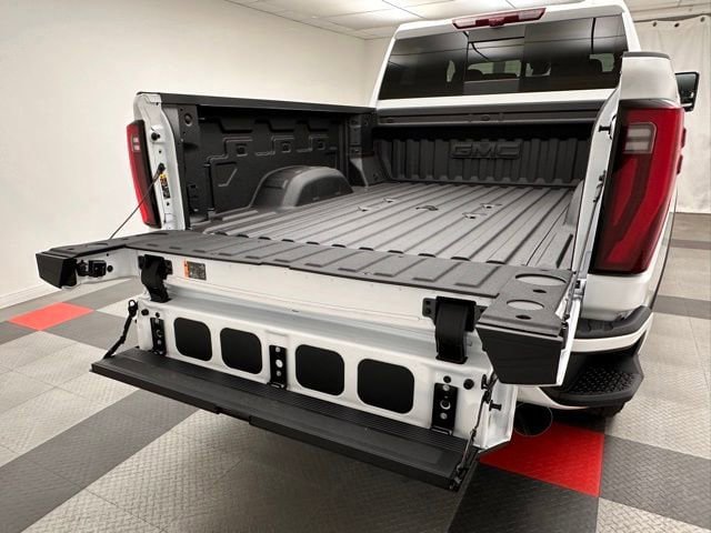 New 2026 GMC Sierra 2500 Denali w/ Denali Reserve Package AWD/4WD image 26