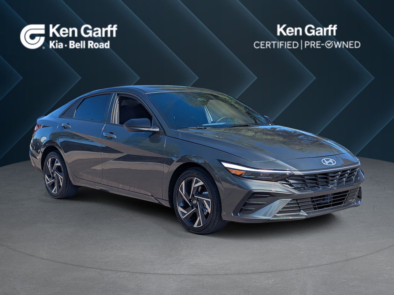 Used 2025 Hyundai Elantra SEL w/ Cargo Package