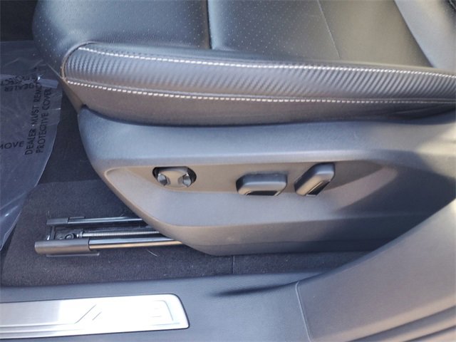 Used 2023 Volkswagen Atlas Cross Sport SE image 12