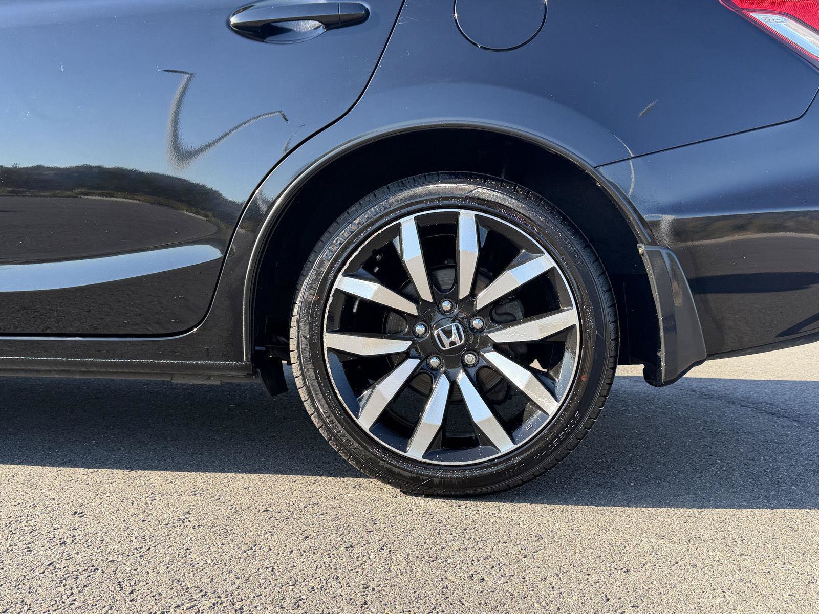Used 2015 Honda Civic EX-L image 9