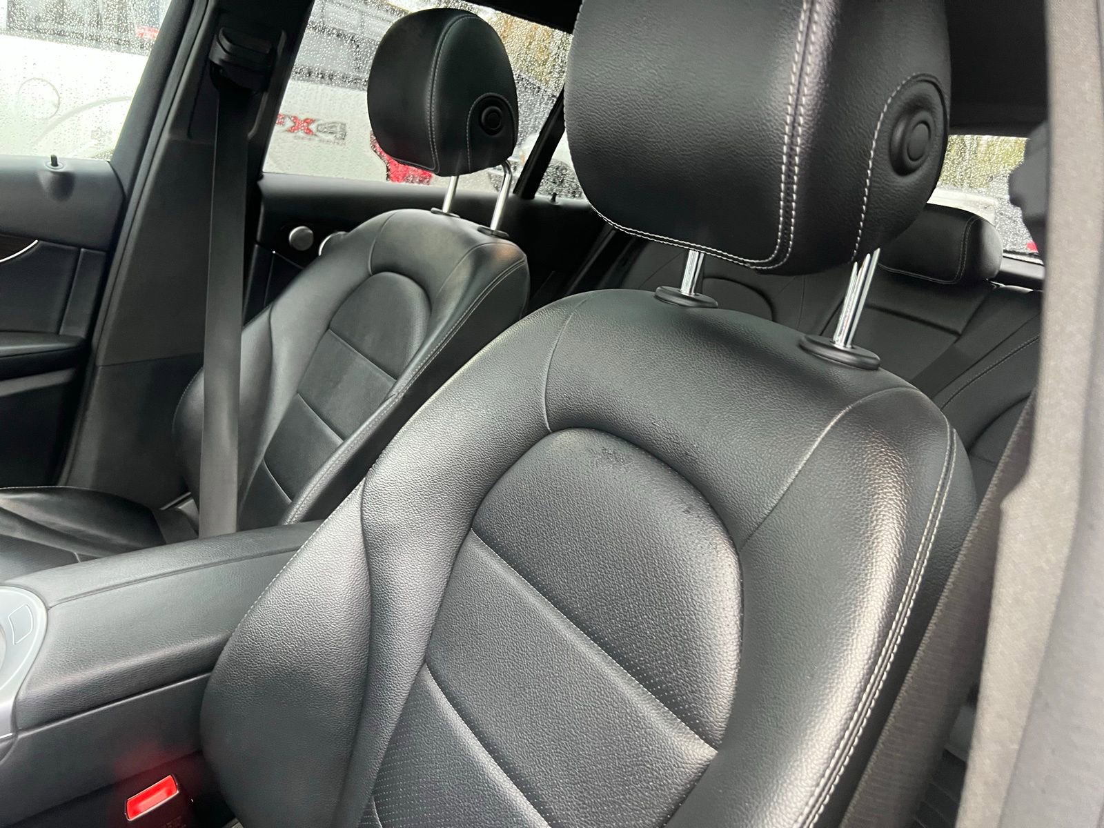 Used 2017 Mercedes-Benz GLC 300 4MATIC image 21