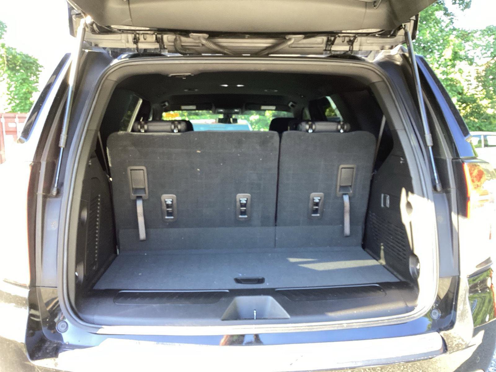 Used 2021 Chevrolet Tahoe LS RWD image 4