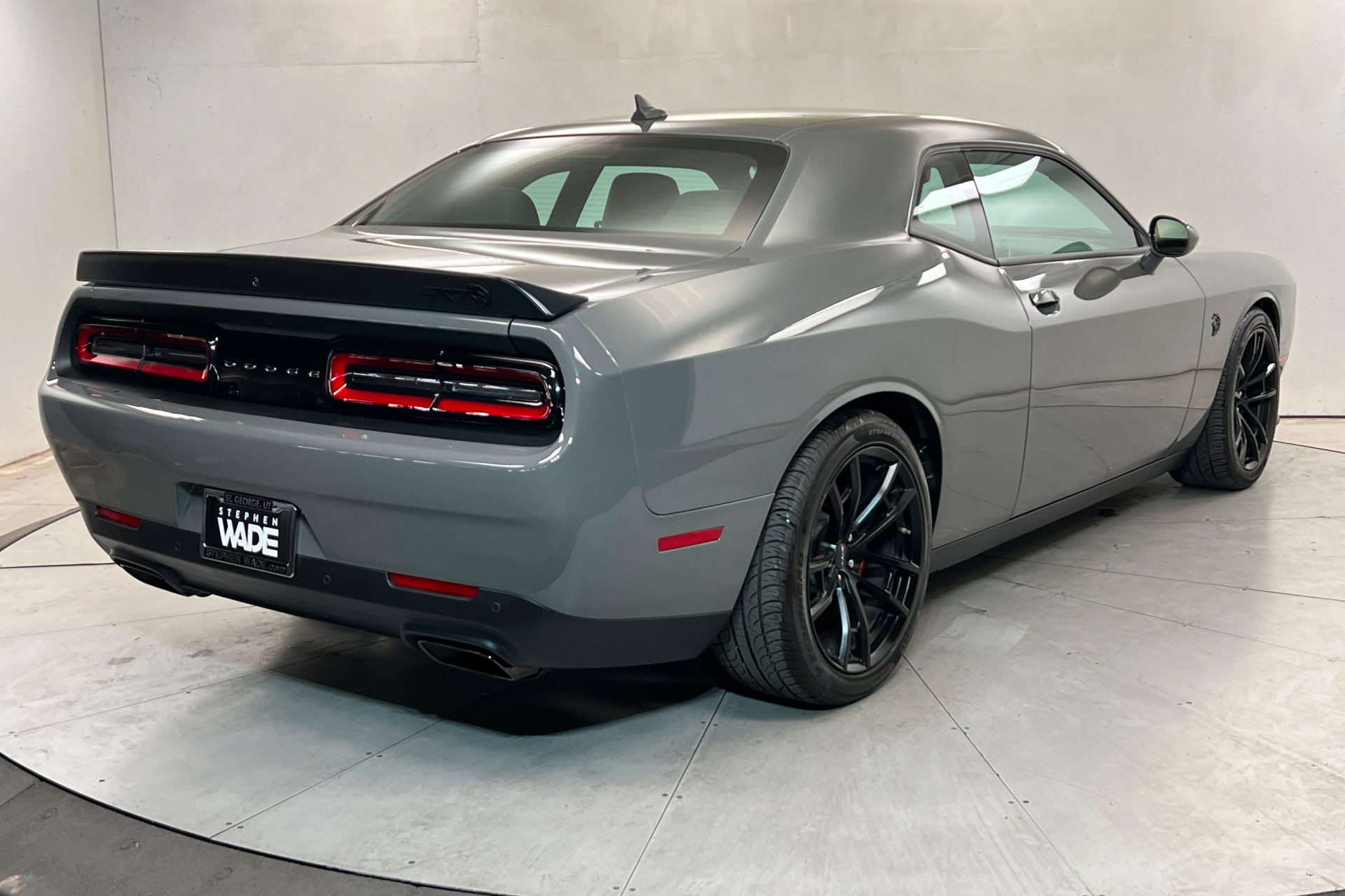 Used 2023 Dodge Challenger SRT Hellcat RWD image 5
