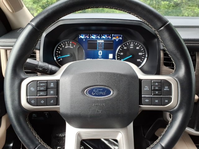 Used 2022 Ford Expedition Limited AWD/4WD image 20