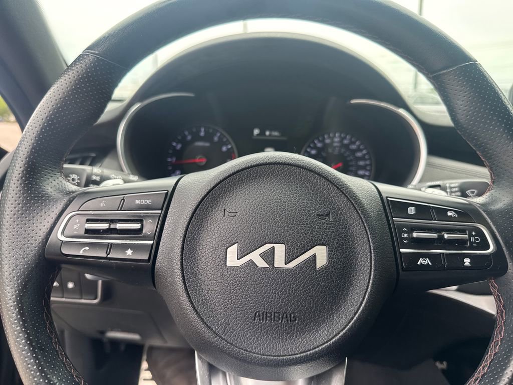 Used 2023 Kia Stinger GT-Line w/ Sun & Sound Package RWD image 42