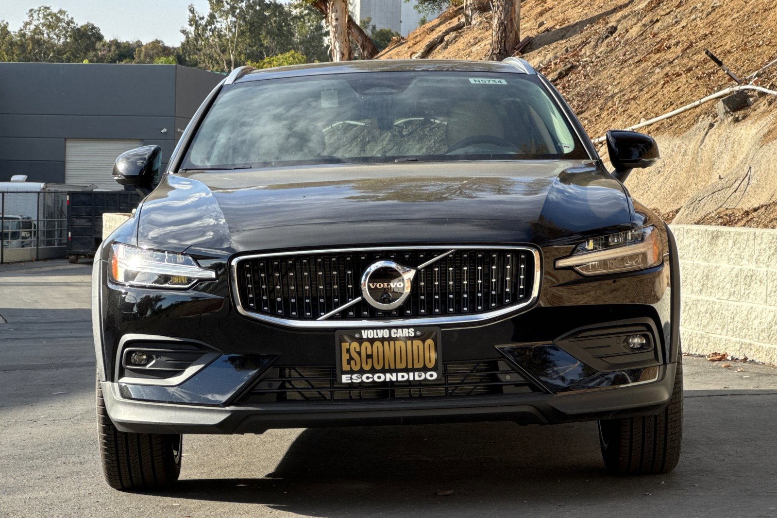 New 2025 Volvo V60 B5 Cross Country Plus w/ Protection Package Premier image 3