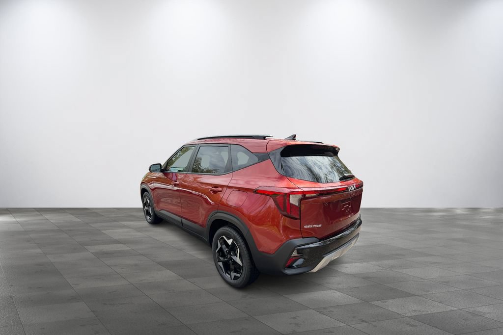 Used 2025 Kia Seltos S FWD image 4