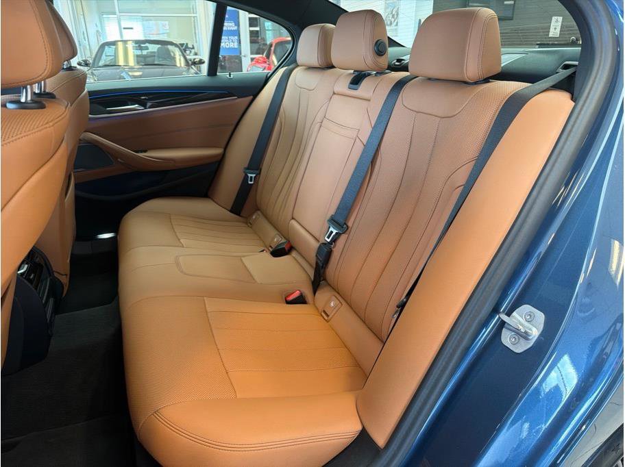 Used 2023 BMW 530e w/ Premium Package RWD image 25