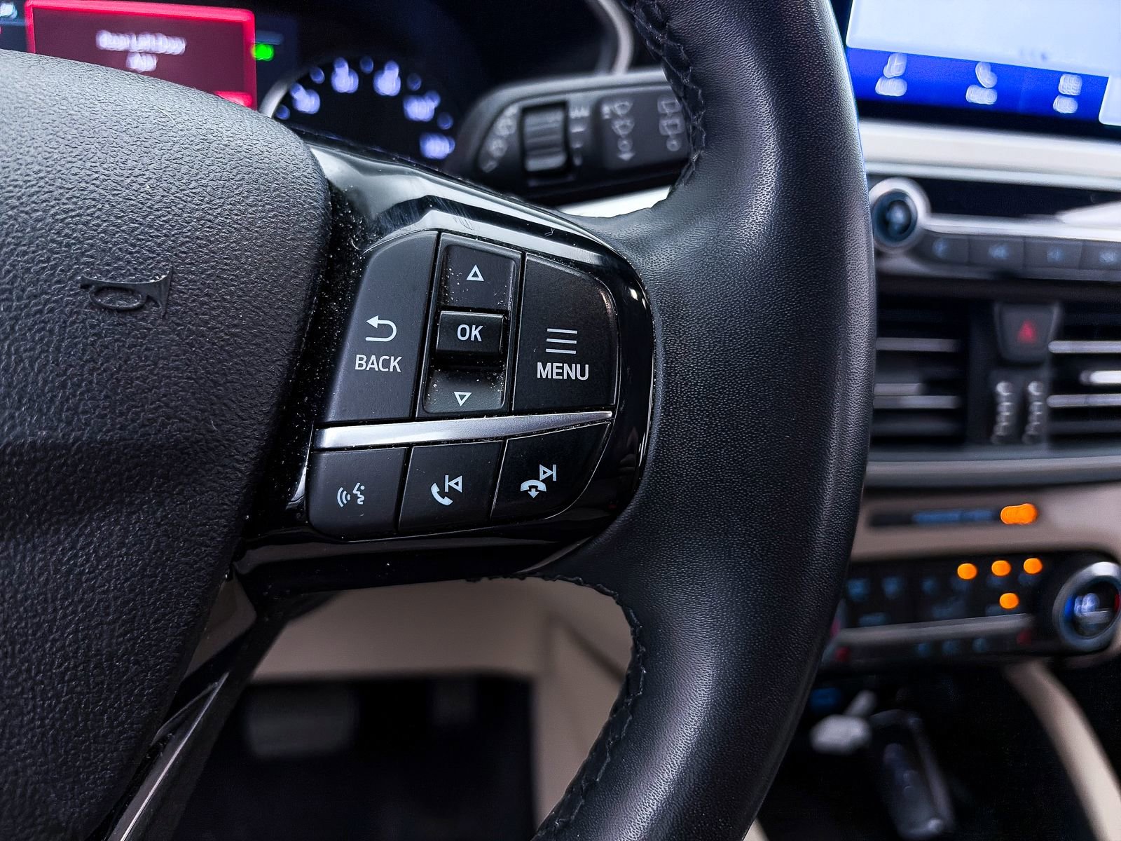 Used 2021 Ford Escape SEL image 26