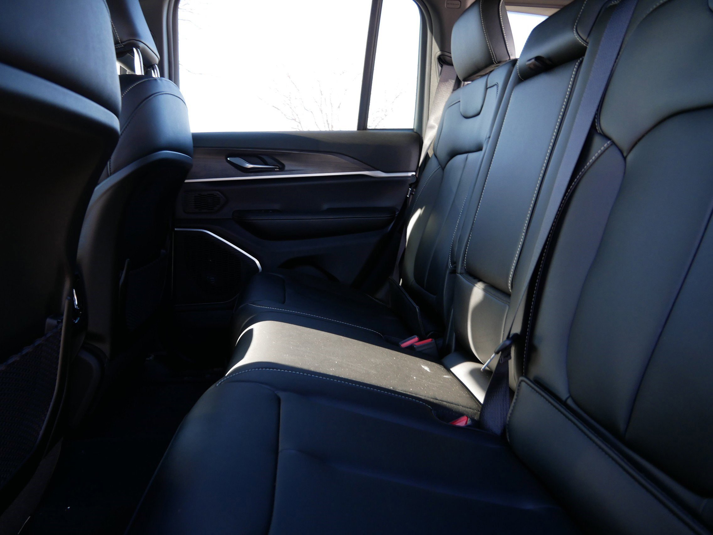 New 2026 Jeep Grand Cherokee Limited AWD/4WD image 11