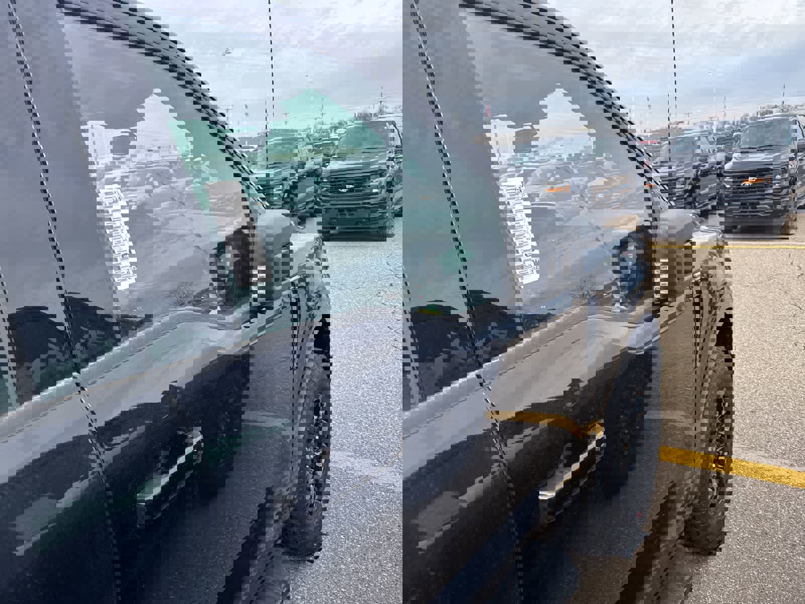 New 2026 Ford F150 XLT w/ Equipment Group 302A MID image 21