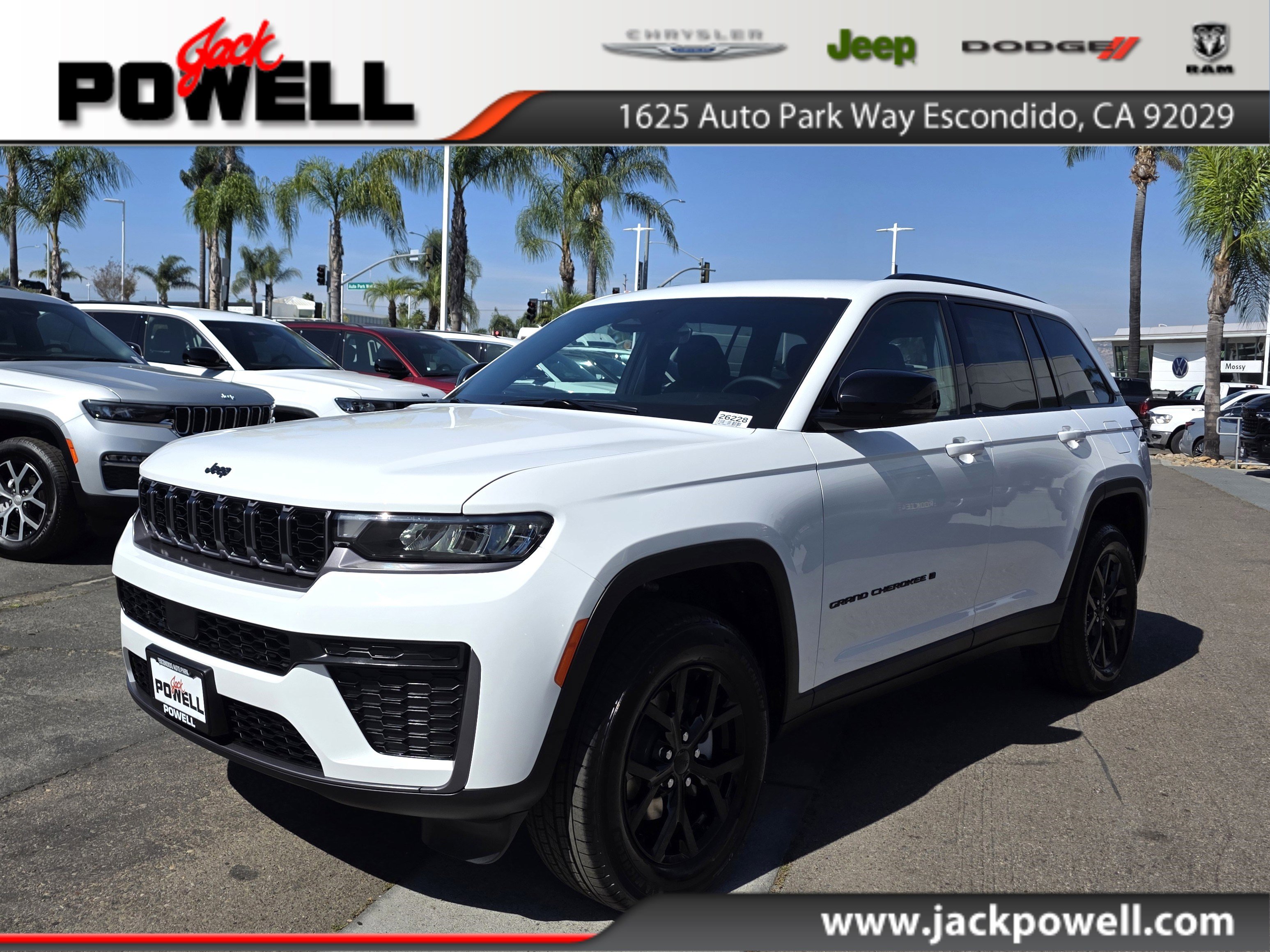 New 2026 Jeep Grand Cherokee Altitude
