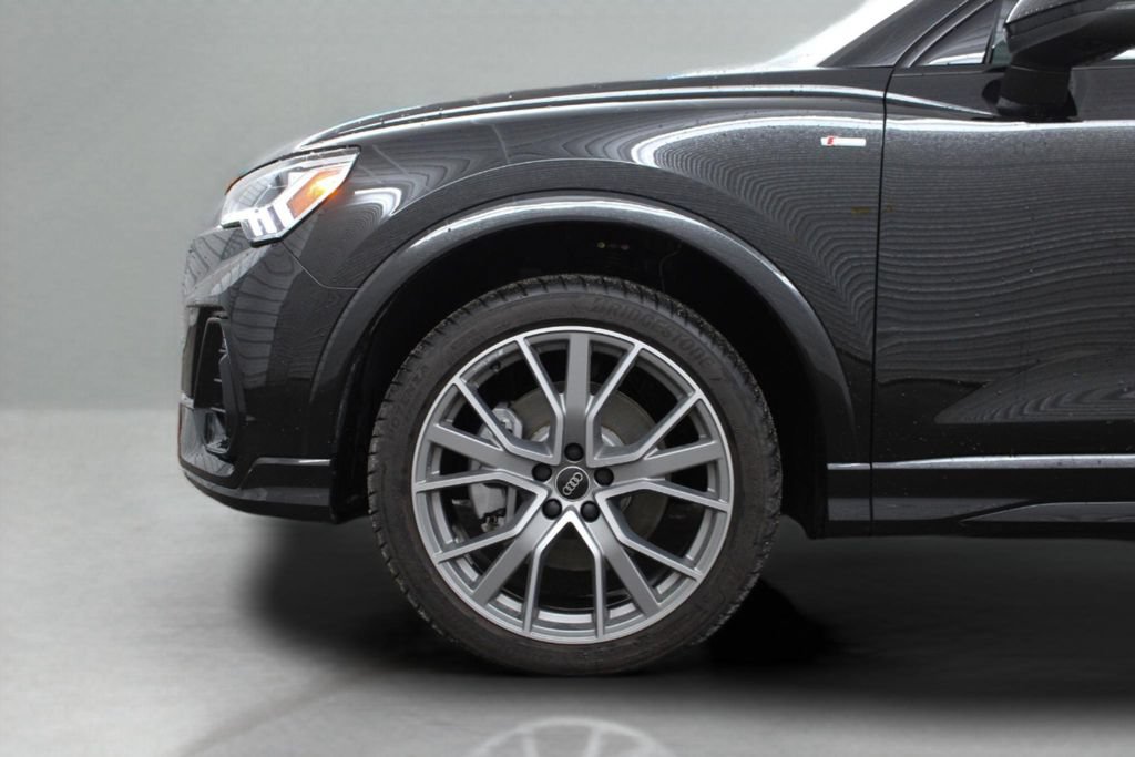 Used 2025 Audi Q3 2.0T Premium Plus AWD/4WD image 6