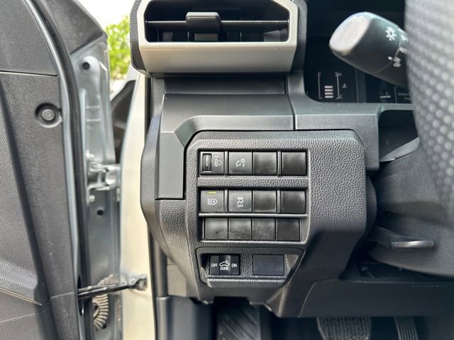 Used 2024 Toyota Tacoma SR image 22