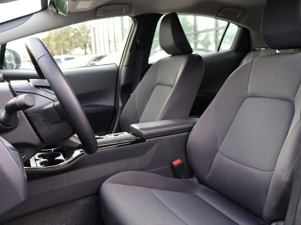 Used 2024 Toyota Prius LE image 23