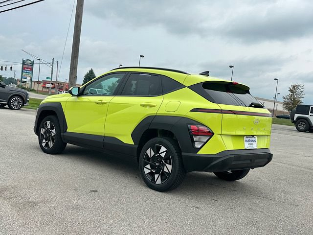 Used 2024 Hyundai Kona SEL AWD/4WD image 3