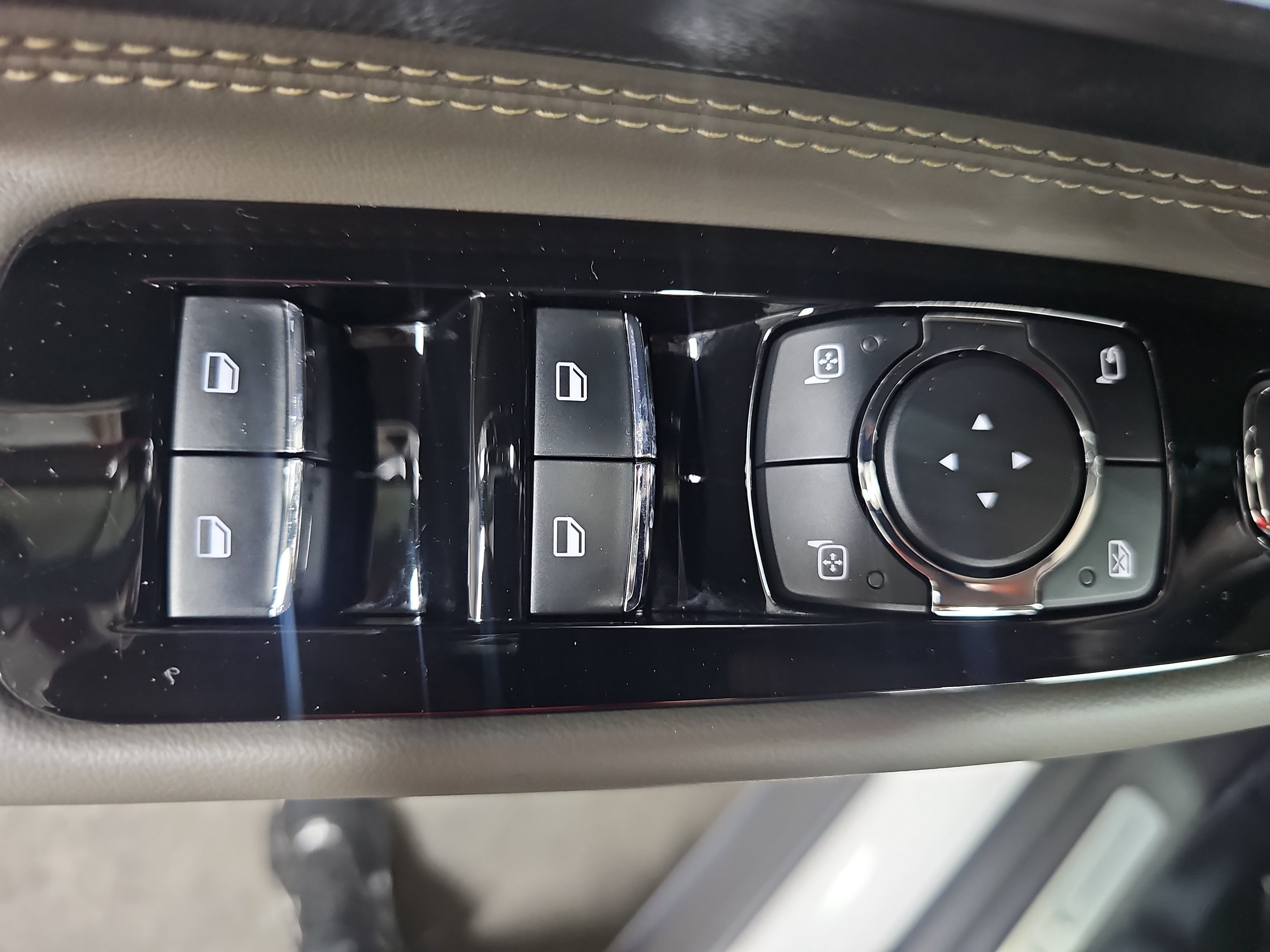 Used 2023 Lincoln Corsair FWD w/ Equipment Group 101A image 29