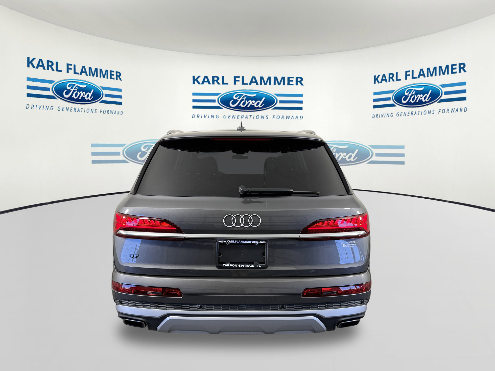 Used 2025 Audi Q7 2.0T Premium w/ Convenience Package image 4