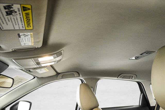 Used 2019 MAZDA CX-5 Touring image 16