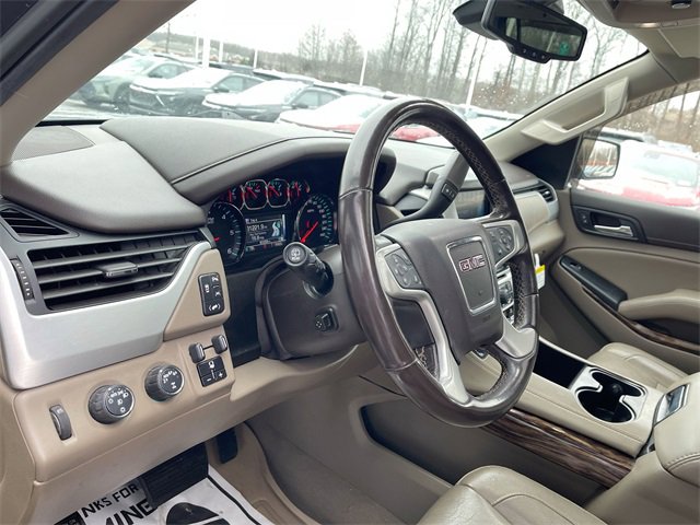 Used 2020 GMC Yukon XL SLT w/ Premium Edition image 10
