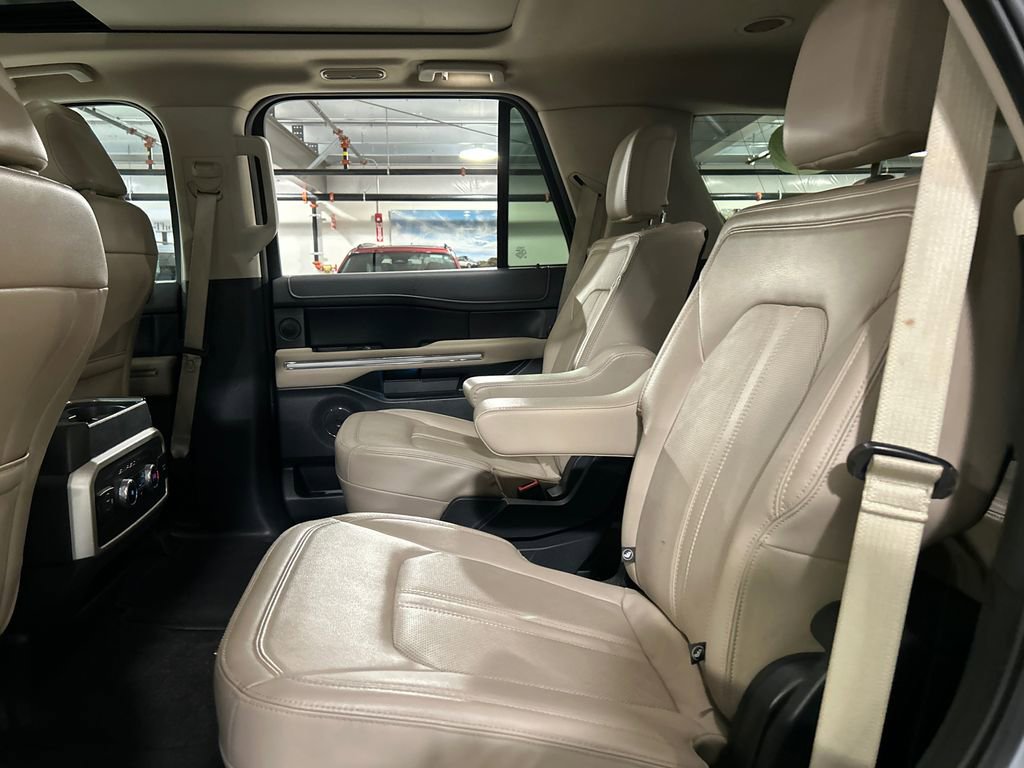 Used 2023 Ford Expedition Limited image 23