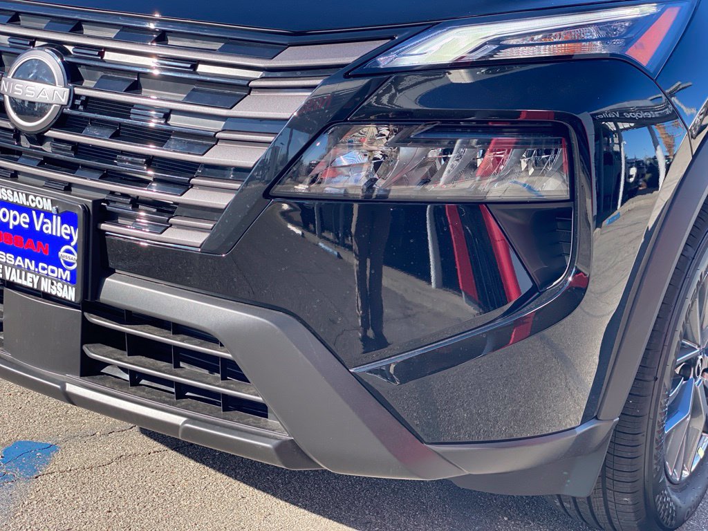 New 2026 Nissan Rogue S FWD image 10