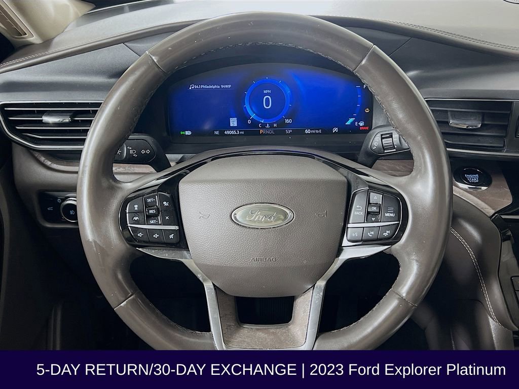 Used 2023 Ford Explorer Platinum w/ Technology Package AWD/4WD image 14
