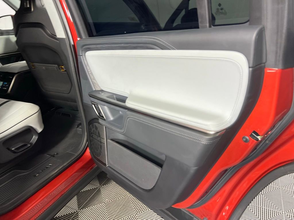 Used 2024 Rivian R1S Launch Edition image 35