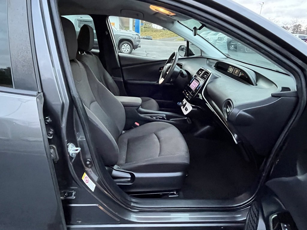 Used 2017 Toyota Prius Two image 18