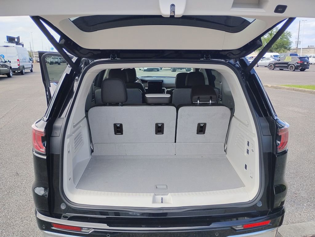 Used 2024 GMC Acadia Denali FWD image 20