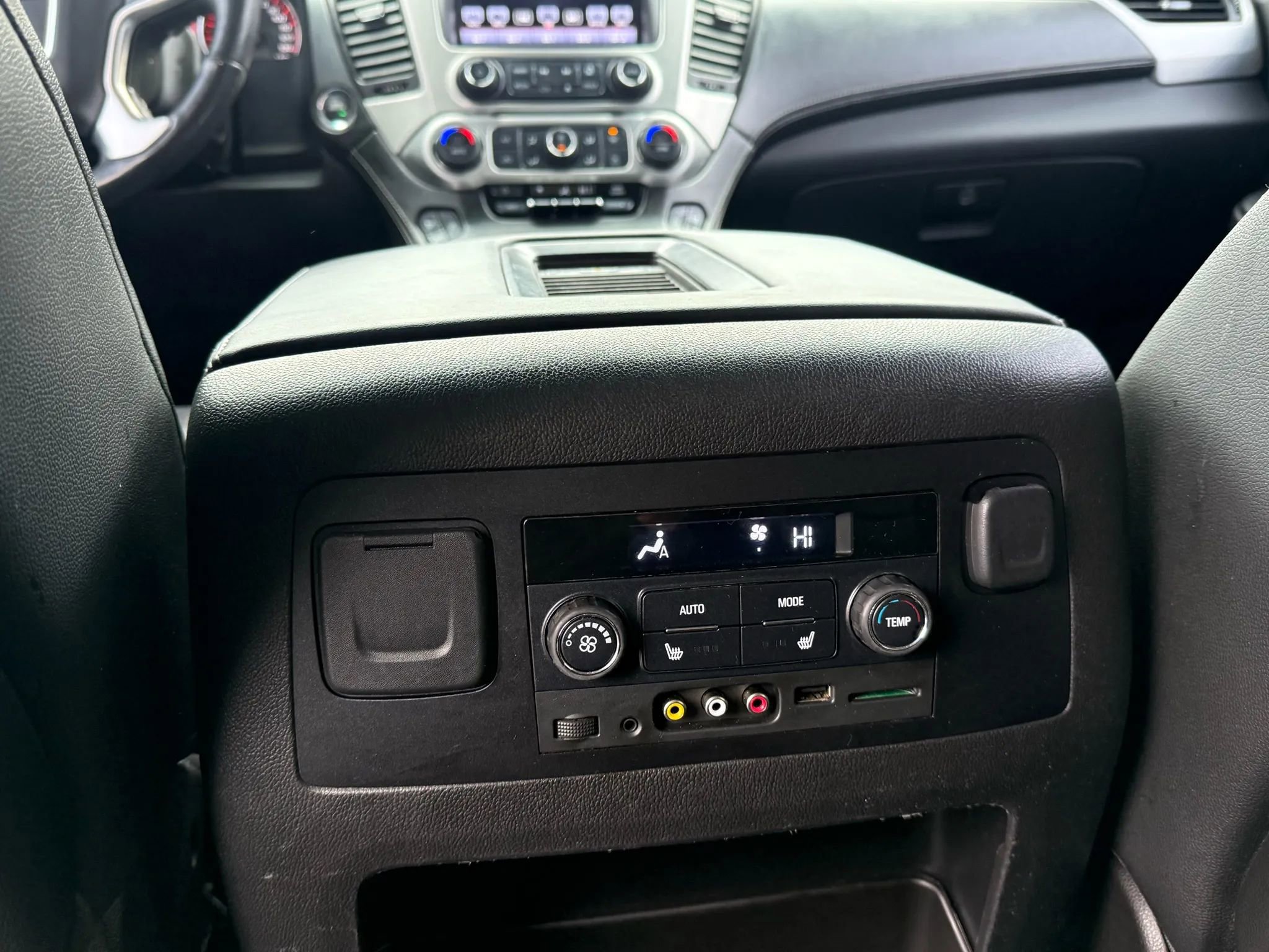 Used 2016 GMC Yukon SLT w/ Open Road Package image 16