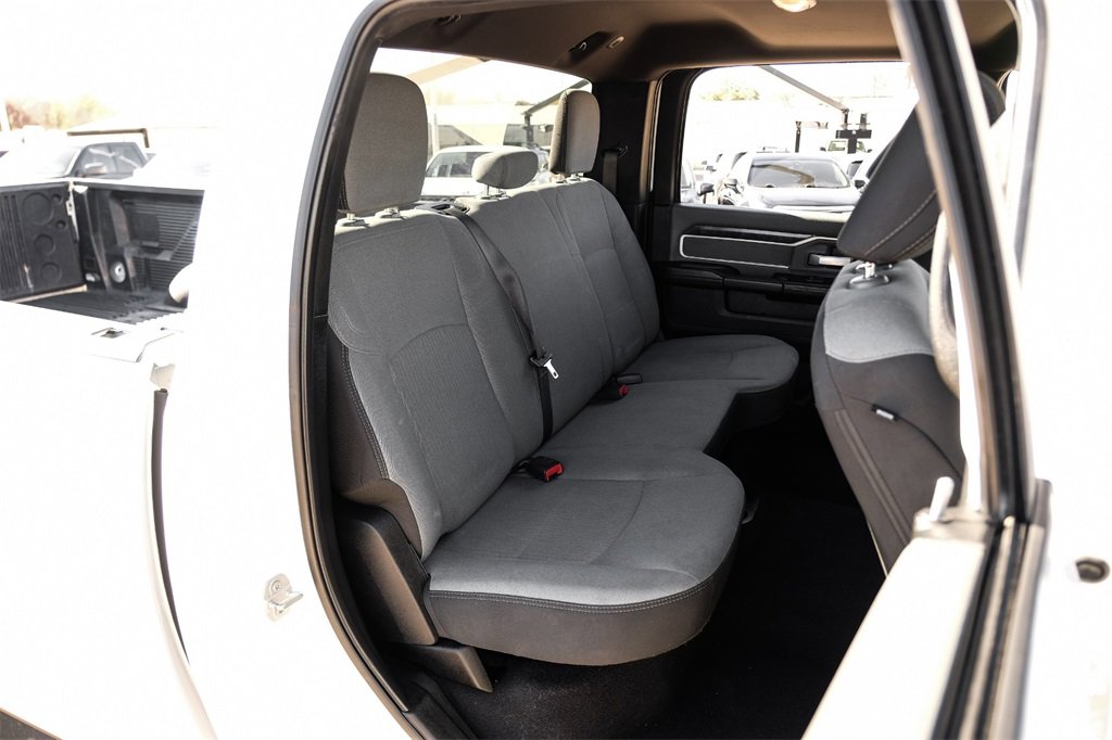 Used 2021 RAM 2500 Big Horn image 34